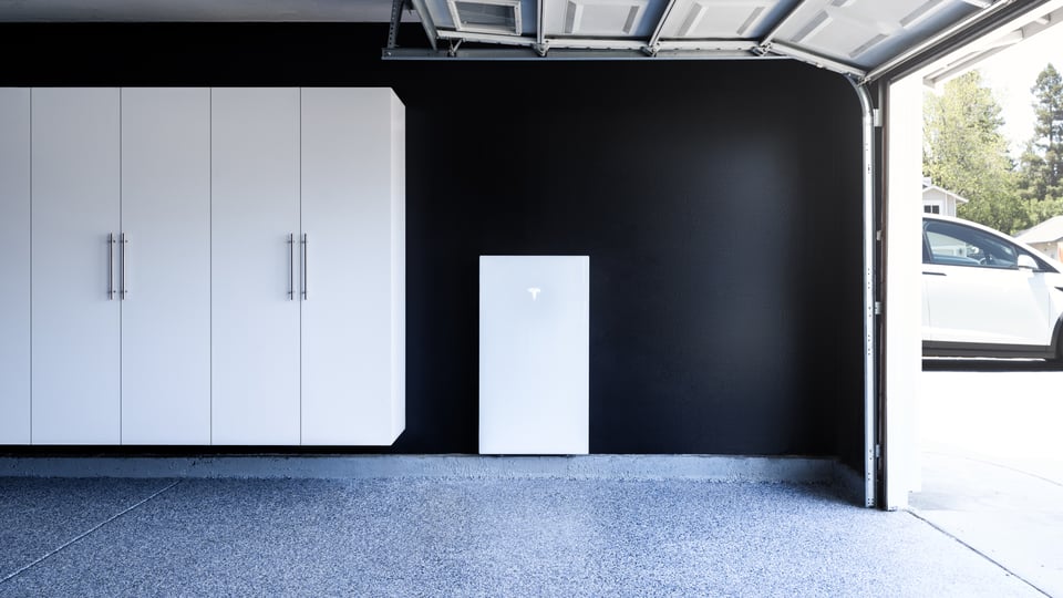 Home battery backup system