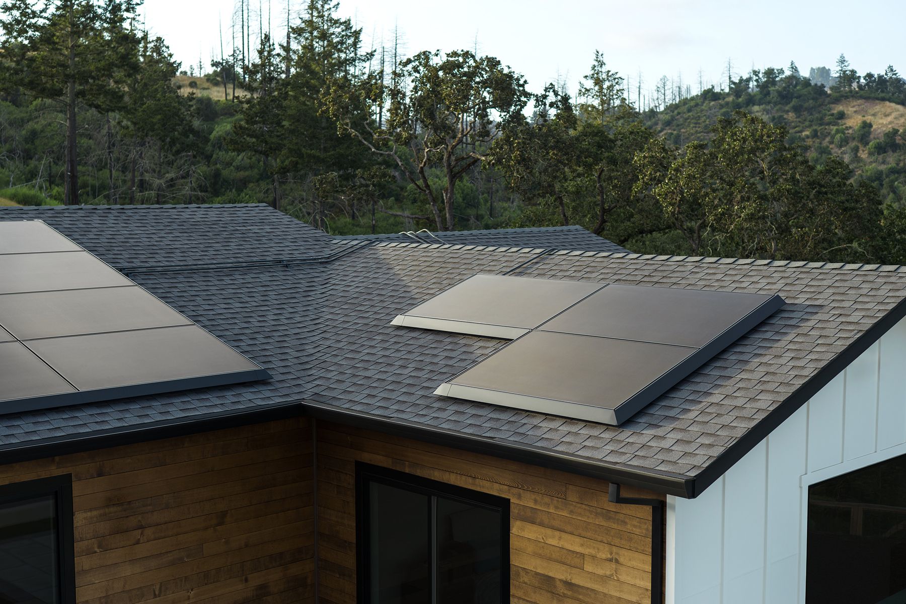 How Many Solar Panels to Power a Home During an Outage?